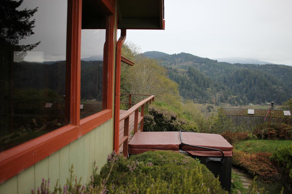 The Historic Requa Inn Klamath Εξωτερικό φωτογραφία