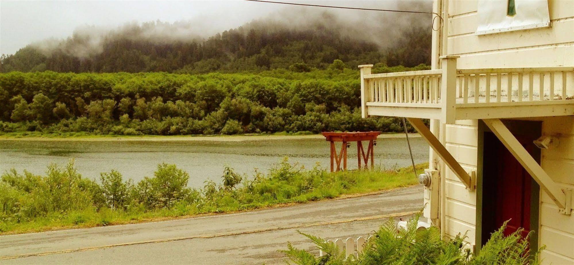 The Historic Requa Inn Klamath Εξωτερικό φωτογραφία